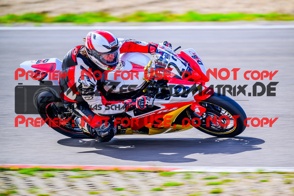 MaZZes_FotoMatrix_240911_6007705_6871 | GELB