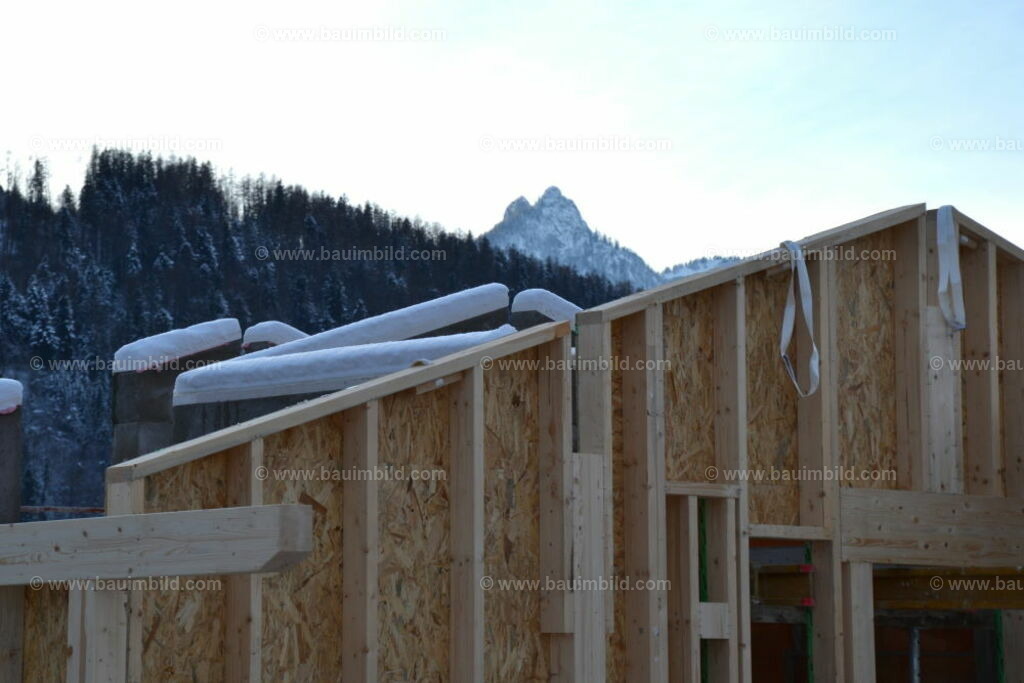 bib-lg09-holzbau-0069 | Nach LV-Leistungsgruppen sortierte Detailfotos über den Bau eines Hauses. Alle Hausbau-Bilder direkt vom Urheber und Autor der Website Haus-Selber-Bauen.com