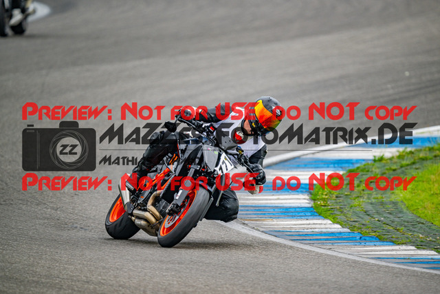 MaZZes_FotoMatrix_240701_6007705_7476 | INST