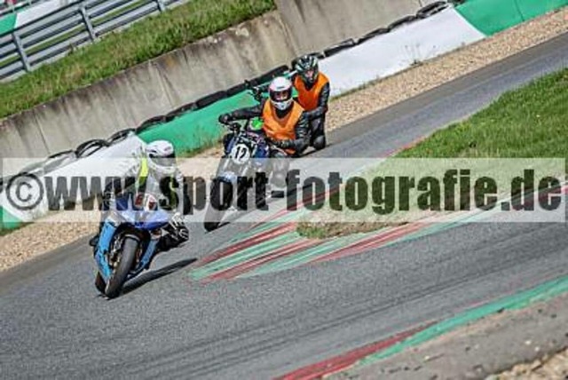 spof0077 | Professionelle Fotos von Sportveranstaltungen, aber auch Hochzeiten und anderen Events. - Realisiert mit Pictrs.com