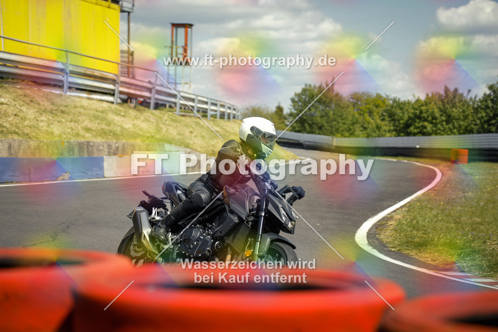 OBK_Mai_Martina_Markus-11189 | Hier findet Ihr Bilder von Touristenfahrten auf der Nürburgring Nordschleife oder von anderen Veranstaltungen die ich besucht habe. Viel Spass beim Durch Schauen 