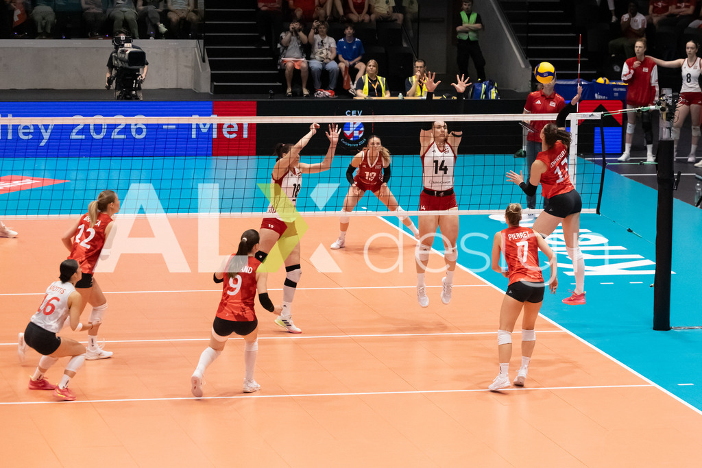 Austria v Switzerland - CEV European League Women | KRIENS, SWITZERLAND - JUNE 14: JULIE LENGWEILER of Switzerland attack / spike against KORA MARINA SCHABERL of Austria during the CEV European League match between Austria and Switzerland at Pilatus Arena on June 14, 2026 in Kriens, Switzerland. - Realisiert mit Pictrs.com