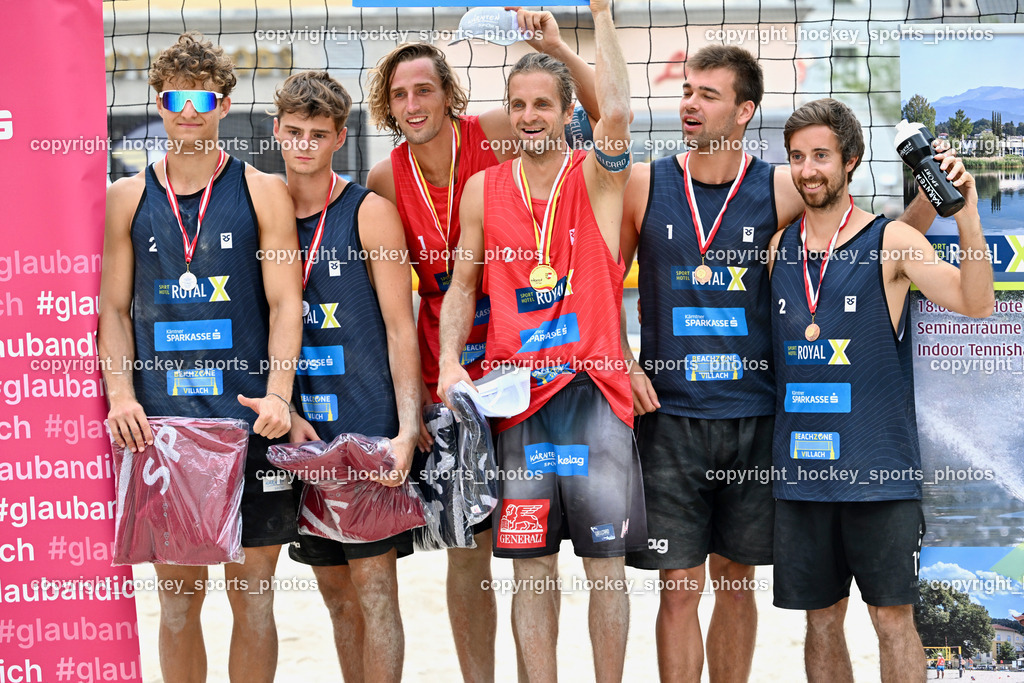 Kärntner Landesmeisterschaft Beach Volleyball | KLEMEN Michael Mario, SPONER Philipp, #2 HUBER Alexander Philipp, #1 FRIEDL Felix, RAINER Christian, RIEGLER Stefan, Kärntner Landesmeisterschaft Beach Volleyball, Kärntner Landesmeisterschaft Beach Volleyball am 18.08.2024 in Villach (Rathausplatz Villach), Austria, (Photo by Bernd Stefan)