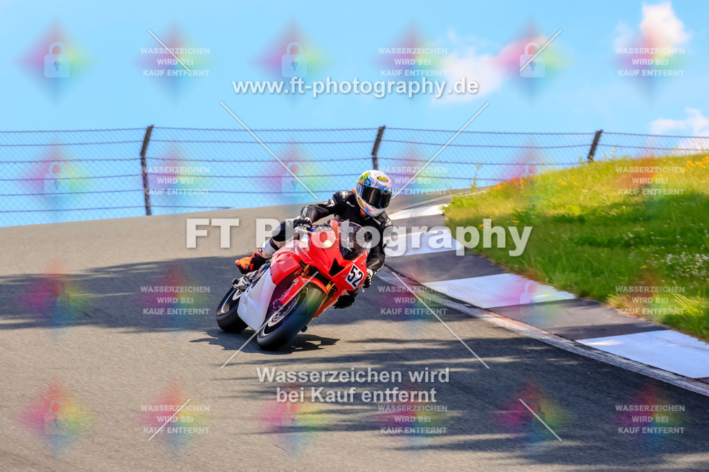 _TCM4251 | Hier findet Ihr Bilder von Touristenfahrten auf der Nürburgring Nordschleife oder von anderen Veranstaltungen die ich besucht habe. Viel Spass beim Durch Schauen 