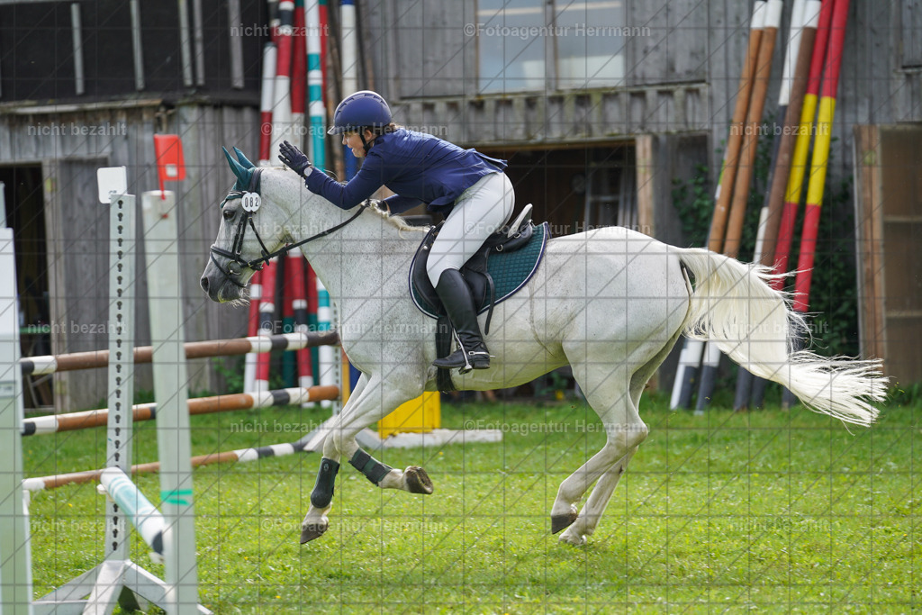 20230917-FAH09188 | Landsberg am Lech, 2023, Kaufbeuren, Kempten, Allgäu, Turnierfotografen Bayern, Fotoagentur Herrmann, Turnierbilder, Reitsport Fotos, Pferdefotograf, Augsburg, Bad Tölz, Dachau, Karlsfeld, Memmingen, Buchloe, Schwabmünchen