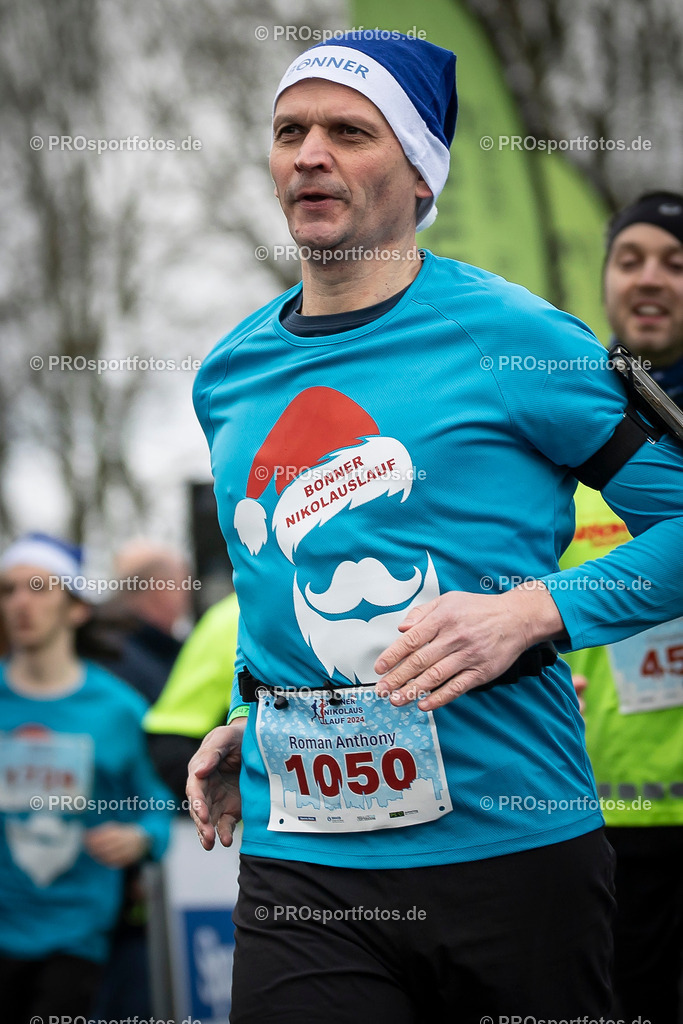 Bonner Nikolauslauf in Bonn, 08.12.2024 | Impressionen vom Bonner Nikolauslauf am 08.12.2024 in Bonn (Freizeitpark Rheinaue). Foto: BEAUTIFUL SPORTS/Axel Kohring