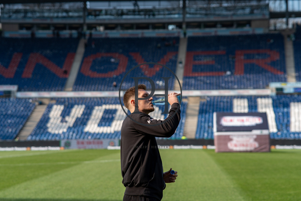 H96_BTSV-55 | Philipp-Heist - Realisiert mit Pictrs.com