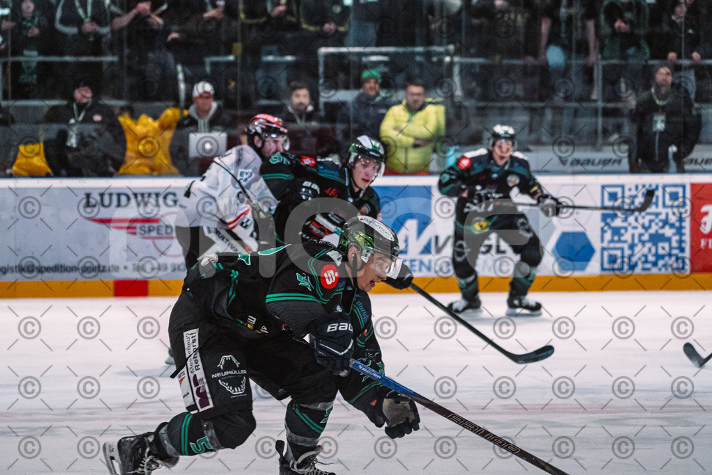 Alligators_vs_Memmingen_09_01_2026-48 | Höchstadt Alligators Fotogalerie: Eishockey-Action aus Franken. Professionelle Spielfotos, Portraits & Stadionbilder zum Download. Jetzt entdecken! - Realisiert mit Pictrs.com