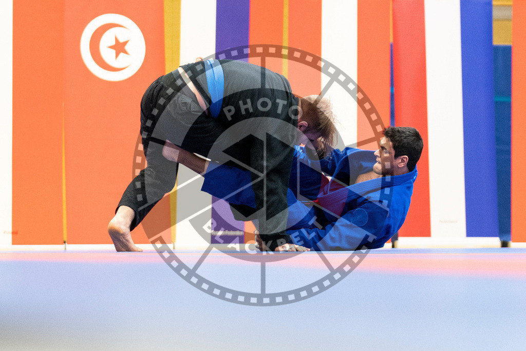 20231118PBB12538 | Fighters compete during the AJP Tour 600 Frankfurt Championship in Frankfurt/Main, Germany, on November 18, 2023.