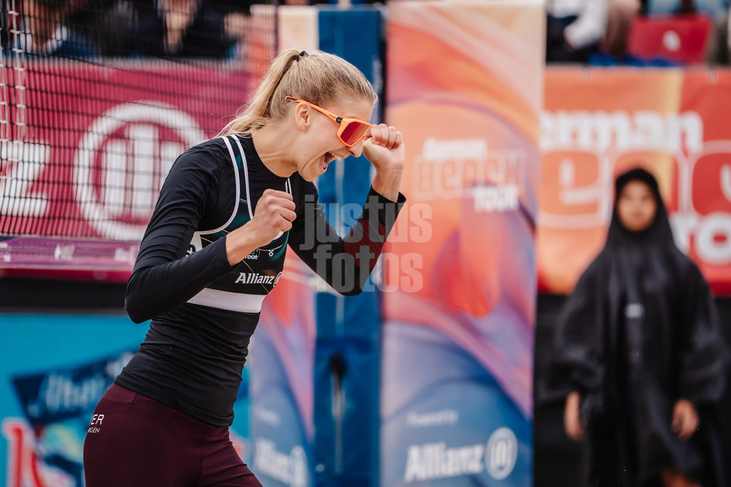 Beachvolleyball | Frauen | Allianz German Beach Tour 2025 | Tourstop Bremen | 15.06.2025 | Nele Barber jubelt