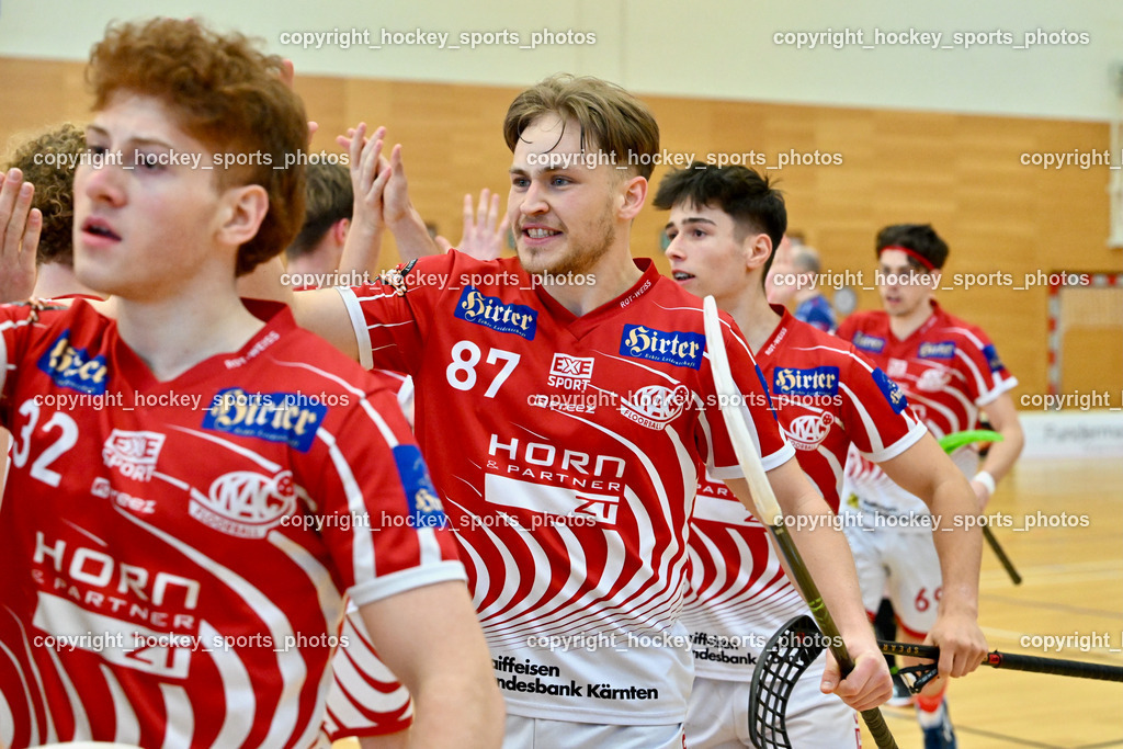 VSV Unihockey vs. KAC Floorball | Jubel KAC Floorball Mannschaft, #32 Tim Deisinger KAC Floorball, #87 Fabian Grabner KAC Floorball, VSV Unihockey vs. KAC Floorball, VSV Unihockey vs. KAC Floorball am 12.04.2025 in Villach (Ballspielhalle St. Martin), Austria, (Photo by Bernd Stefan)