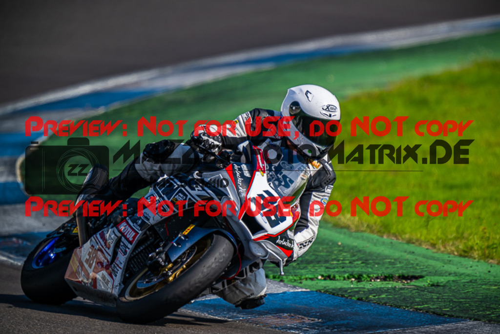 MaZZes_FotoMatrix_220923_2402 | PRO SUPERSTOCK