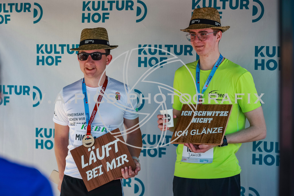 ..... | LINZ,AUSTRIA,27.April 25, Int. 3 Brückenlauf Linz  , Image shows: Photo: WAPICS / Manuel Binder