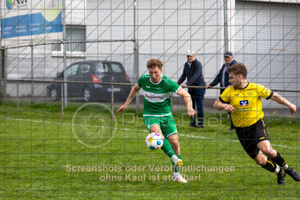 20250413_154449_0172 | #,KSG Eislingen (grün) vs. TSV Ottenbach (gelb), Fussball, Kreisliga A3 - Bezirk Neckar/Fils, 22. Spieltag, Saison 2024/2025, Rasensportplatz, Albstraße 69, 73054 Eislingen, 13.04.2025 - 15:00 Uhr,Foto: PhotoPeet-Sportfotografie/Peter Harich