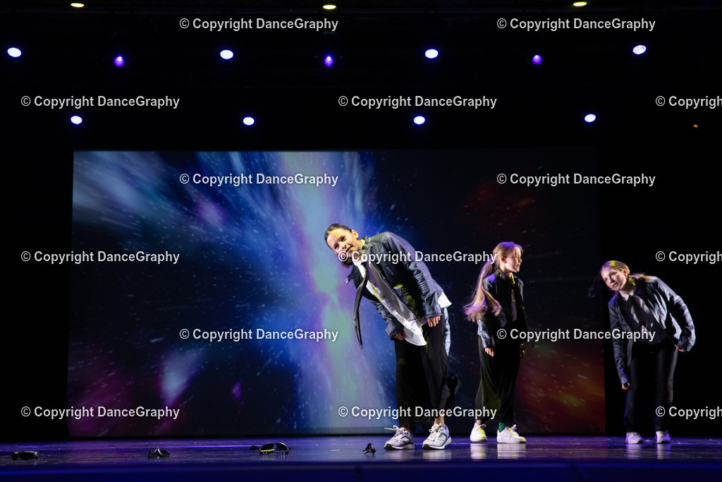 GPHY6419 | DanceGraphy - Realisiert mit Pictrs.com