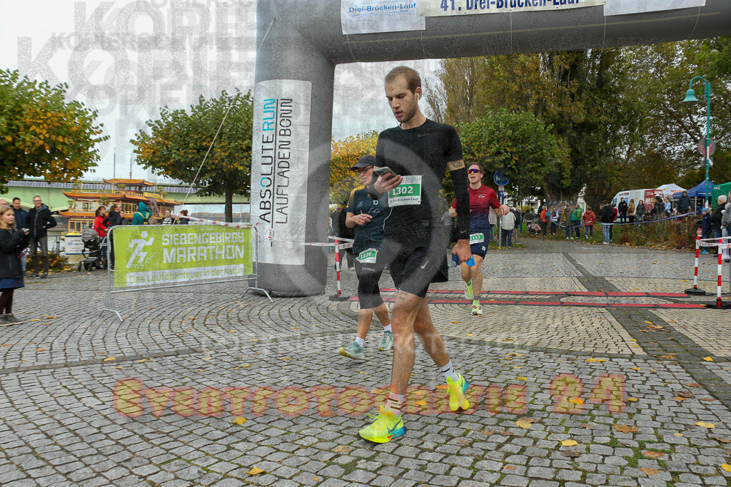 241020_1057_EX1_0476 | Sportfotografie im Rhein-Sieg Kreis, Köln, Bonn, NRW, Rheinland Pfalz, Hessen, etc. Unser Tätigkeitsfeld umfasst den Laufsport vom Volkslauf über den Marathon, Duathlon, Triathon bis zum Ultralauf wie Kölnpfad Ultra oder Schindertrail.