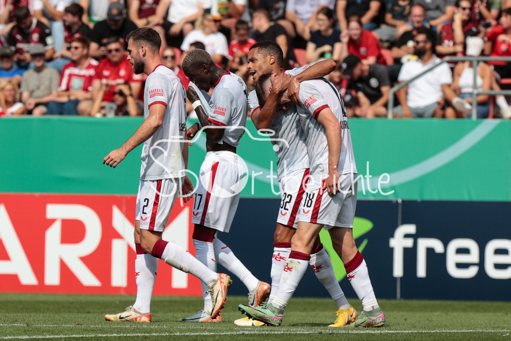 FC Ingolstadt - 1. FC Kaiserslautern | Jubel nach dem Treffer zum 0-2 durch Jannik MAUSE (FCK #18) / Freude / Happy / Tor / Torschuetze / Doppelpack