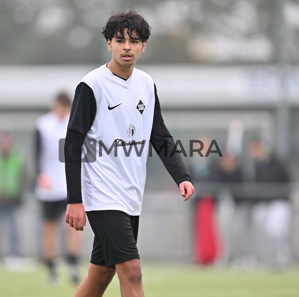 Fussball I Herren I Saison 2025-2026 I Bundesliga I 6. Spieltag I Eintracht Frankfurt - FC Bayern München  | MWMARA - Realisiert mit Pictrs.com