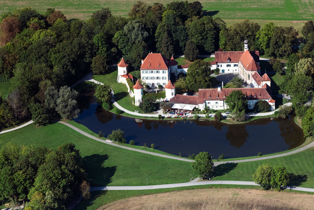 dr__0054704.jpg | MüNCHEN 15.09.2020 Palais des Schloss Blutenburg am Seldweg im Ortsteil Pasing-Obermenzing in München im Bundesland Bayern, Deutschland. // Palace Blutenburg on Seldweg in the district Pasing-Obermenzing in Munich in the state Bavaria, Germany. Foto: Daniel Reiter