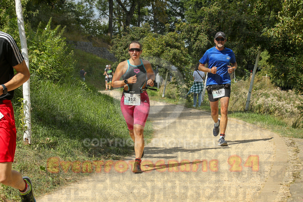 250824_1334_EX1_2868 | Sportfotografie im Rhein-Sieg Kreis, Köln, Bonn, NRW, Rheinland Pfalz, Hessen, etc. Unser Tätigkeitsfeld umfasst den Laufsport vom Volkslauf über den Marathon, Duathlon, Triathon bis zum Ultralauf wie Kölnpfad Ultra oder Schindertrail.