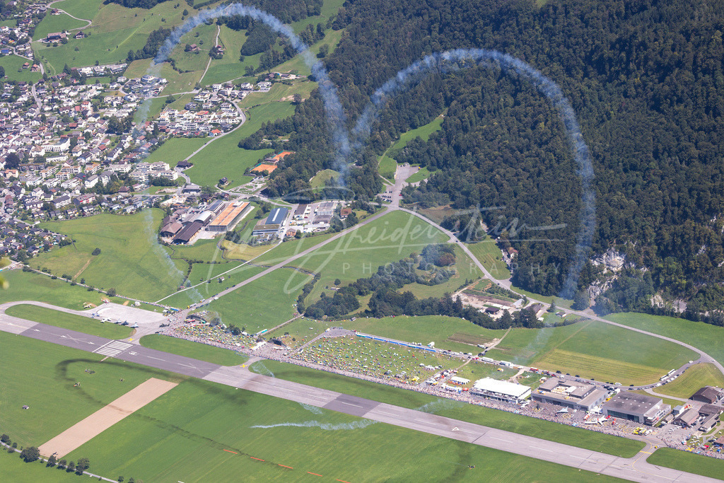 057 | Buy high-quality aviation and travel photography prints by professional photographer Timo Breidenstein. Authentic images, professionally printed, worldwide shipping. - Realisiert mit Pictrs.com