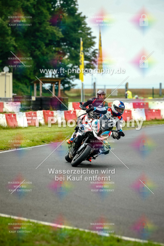 VBK-4180 | Hier findet Ihr Bilder von Touristenfahrten auf der Nürburgring Nordschleife oder von anderen Veranstaltungen die ich besucht habe. Viel Spass beim Durch Schauen 
