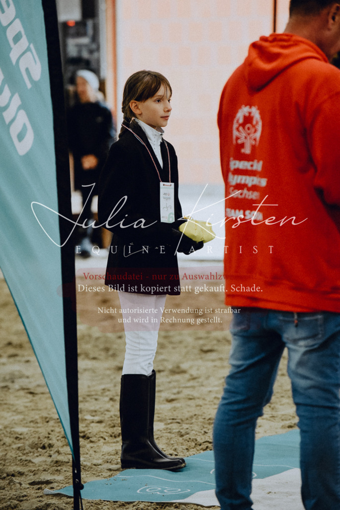 DSC_7021 | Pferde- und Turnierfotografie in Westsachsen. Pferdeportraits, Auftragszeichnungen und intuitive Kunst.