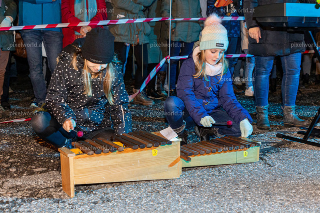 Laternenfest in St. Martin | Bildershop von pixelworld.at - Realisiert mit Pictrs.com