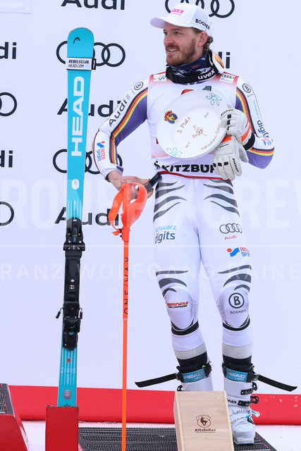 Audi FIS Ski World Cup: Men’s Slalom – Hahnenkamm Race, Kitzbuehel | Kitzbuehel, Austria, 25.Jan.26 - Alpine Skiing - FIS World Cup, Hahnenkamm Race, Slalom, men. The image shows STRASSER Linus (GER, Head) third place with trophy.