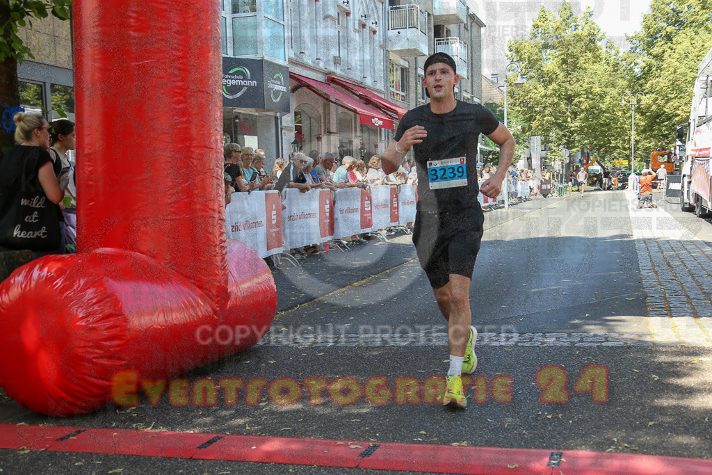 250621_1155_EX1_4327 | Sportfotografie im Rhein-Sieg Kreis, Köln, Bonn, NRW, Rheinland Pfalz, Hessen, etc. Unser Tätigkeitsfeld umfasst den Laufsport vom Volkslauf über den Marathon, Duathlon, Triathon bis zum Ultralauf wie Kölnpfad Ultra oder Schindertrail.