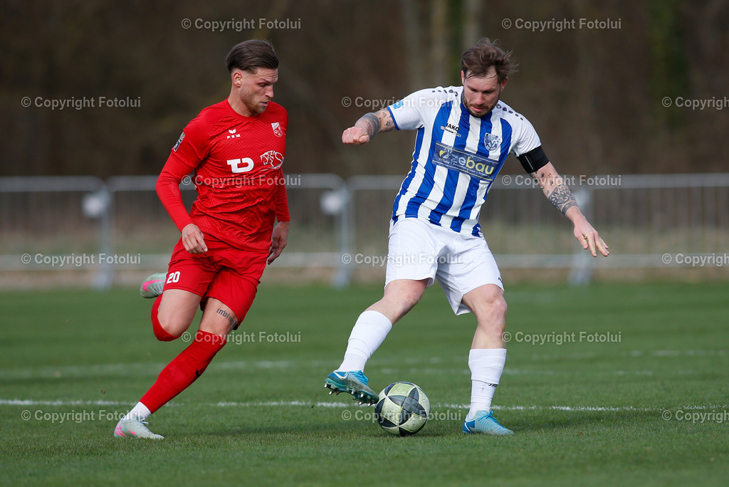 A_LUI_28032026_10 | SPORT,FUSSBALL, LT1 OOE LIGA ASKOE OEDT 1B-SV ZEBAU BAD ISCHL 28.03.2026 IM BILD:  MICHAEL LEONHARTSBERGER (OEDT1B) UND RUDOLF DURKOVIC (BAD ISCHL) FOTO:FOTLUI 