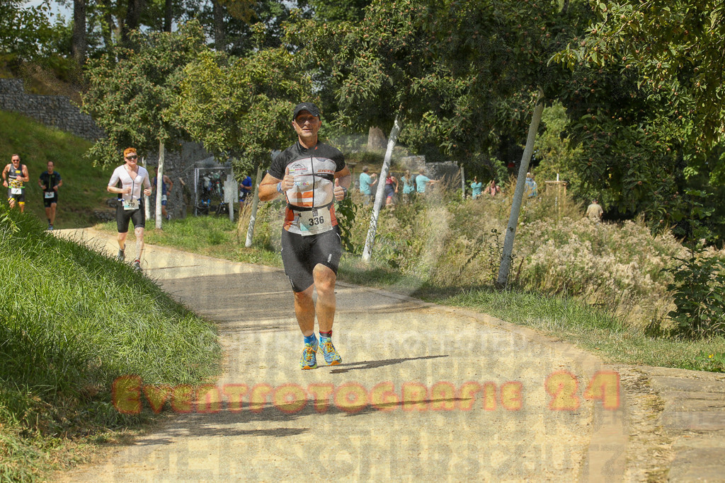 250824_1338_EX1_3083 | Sportfotografie im Rhein-Sieg Kreis, Köln, Bonn, NRW, Rheinland Pfalz, Hessen, etc. Unser Tätigkeitsfeld umfasst den Laufsport vom Volkslauf über den Marathon, Duathlon, Triathon bis zum Ultralauf wie Kölnpfad Ultra oder Schindertrail.