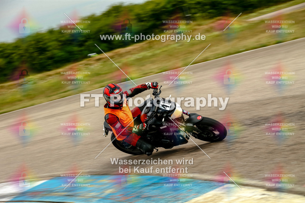 Chambley Juli-1395 | Hier findet Ihr Bilder von Touristenfahrten auf der Nürburgring Nordschleife oder von anderen Veranstaltungen die ich besucht habe. Viel Spass beim Durch Schauen 