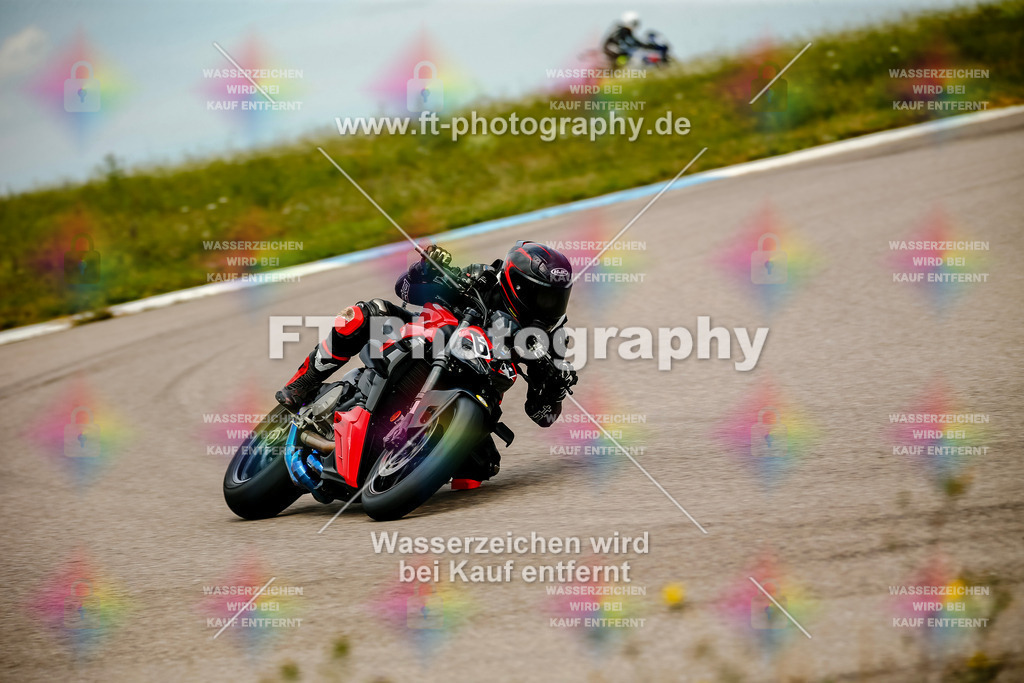 Chambley Juli-2693 | Hier findet Ihr Bilder von Touristenfahrten auf der Nürburgring Nordschleife oder von anderen Veranstaltungen die ich besucht habe. Viel Spass beim Durch Schauen 