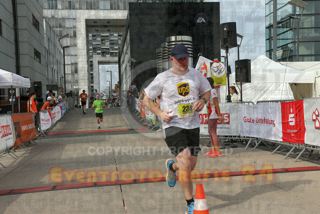 250920_1528_EX1_9590 | Sportfotografie im Rhein-Sieg Kreis, Köln, Bonn, NRW, Rheinland Pfalz, Hessen, etc. Unser Tätigkeitsfeld umfasst den Laufsport vom Volkslauf über den Marathon, Duathlon, Triathon bis zum Ultralauf wie Kölnpfad Ultra oder Schindertrail.