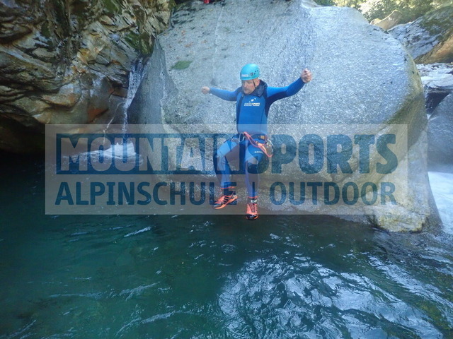 P1010078 | Bestelle die Bilder deines Berg- oder Wasser-Abenteuers mit Mountain Sports bequem von zu Hause aus direkt über unseren Online Fotoshop von pictrs.com. - Realisiert mit Pictrs.com