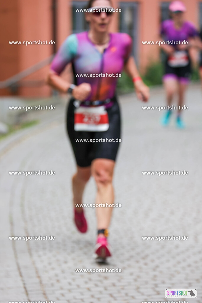 KSZ_9023 | Stadttriathlon Erding 2025. #yourpictrs #sportshot_your_pictrs @Sportshotphotography #stadttriathlonerding Copyright: www.sportshot.de