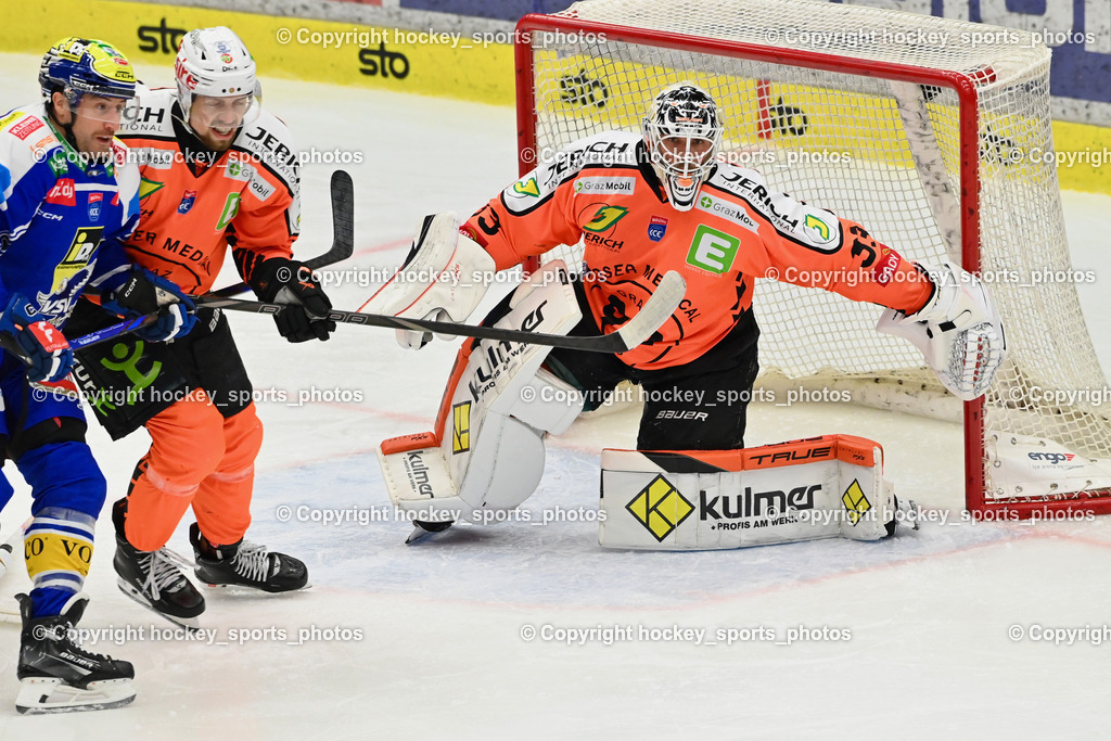 EC IDM WÄRMEPUMPEN VSV vs. MOSER MEDICAL GRAZ99ERS | #33 Maxime Lagacé Graz 99ers, #18 Paul Stapelfeldt Graz 99ers, #91 Nick Hutchison EC VSV, EC IDM WÄRMEPUMPEN VSV vs. MOSER MEDICAL GRAZ99ERS, EC IDM WÄRMEPUMPEN VSV vs. MOSER MEDICAL GRAZ99ERS am 12.03.2026 in Villach (Stadthalle Villach), Austria, (Photo by Bernd Stefan)