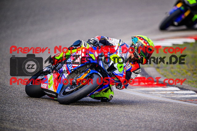 MaZZes_FotoMatrix_240910_6007705_7186 | WEISS