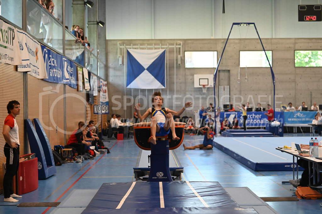 104. Zürcher Kunstturnertage Neftenbach - 14. May 2022 | 104. Zürcher Kunstturnertage Neftenbach
Turnhalle Ebni, Neftenbach
Programm 3/4 (P3/P4)
Bild: Sportfotografie Markus Aeschimann | www.markus-aeschimann.ch - Realisiert mit Pictrs.com