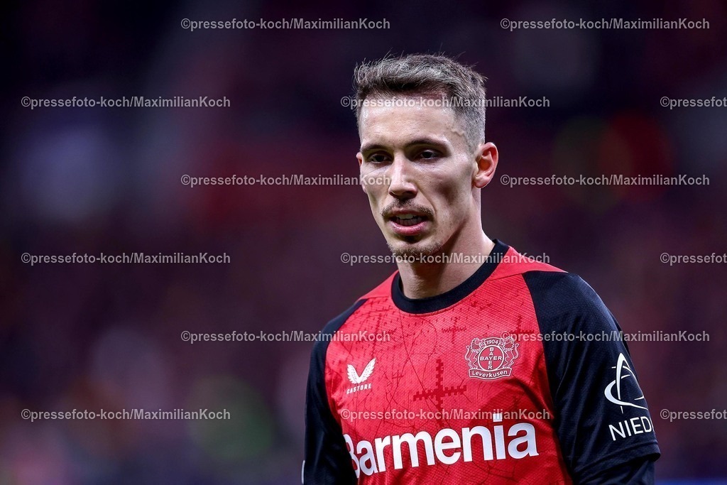 UCL29012502218 | 29.01.2025, Fußball, Bayer 04 Leverkusen - AC Sparta Prag, UEFA Champions League, 8. Spieltag, BayArena, Saison 2024 2025: Alejandro Grimaldo (Bayer04 Leverkusen #20)