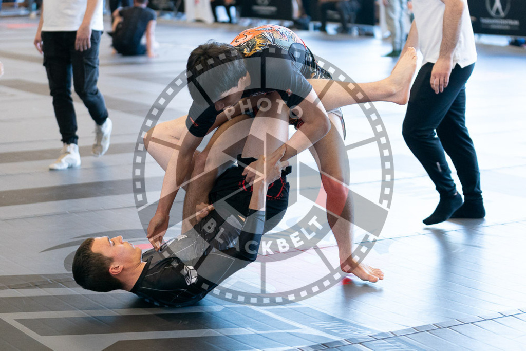 20250329PBB2833 | Fighters compete during the International Luta Livre (ILLCS) Germany IX Spring 2025 Competition spring on March 29, 2025 in Hannover, Germany.© Chiara Dazi