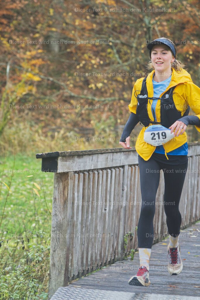 cineathletes-huegelland-2025-11-09-10-54-54-1 | Sportfotografie rund um Obstacle Course Racing und Trail Run - Realisiert mit Pictrs.com