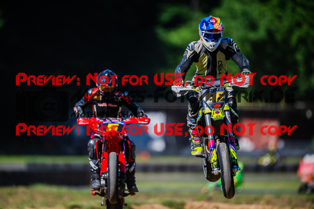 MaZZes_FotoMatrix_220702_3936 | S2