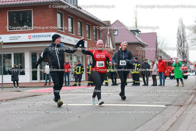 AMLA2743 | Bildershop "Sportfotograf-Oldenburg" mit Fotos von Sportevents in Oldenburg und Umzu. - Realisiert mit Pictrs.com