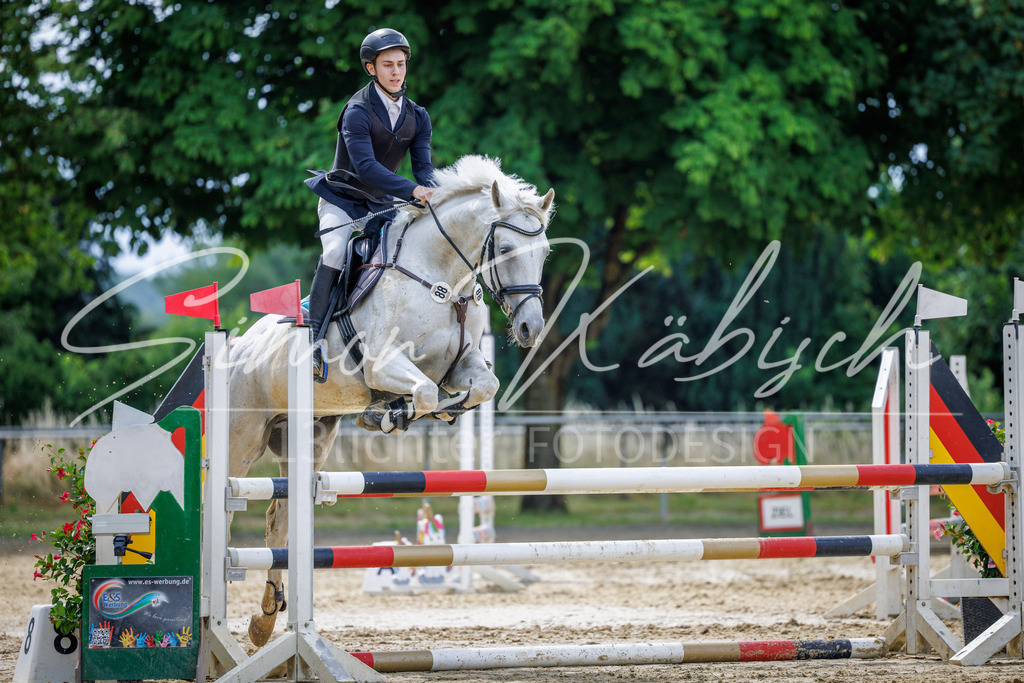 20260705-_3LI4312 | Tierfotografie Pferde, Hunde, Katzen, Haustiere.
Turnierfotografie Reitturniere, Reiten, Springreiten, Dressur in Hanau, dem Main-Kinzig-Kreis und dem Rhein-Main- Gebiet um Frankfurt
