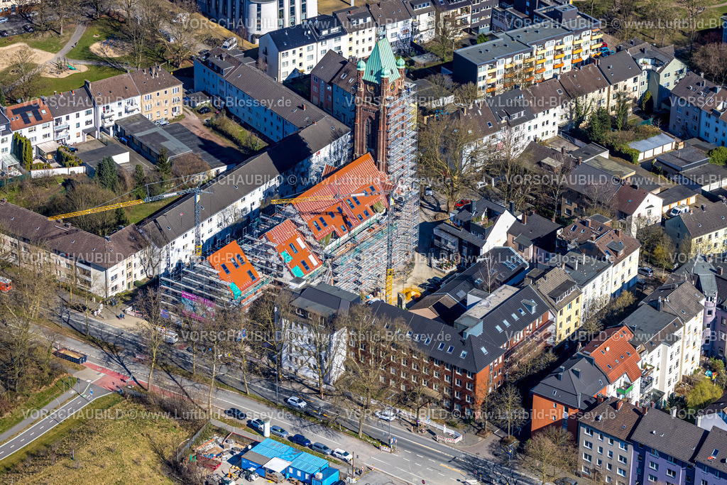 Bochum250301570 | Luftbild, Arnoldstraße Antonius-Quartier, Kirchenumbau wird zum Wohnraum, Baustelle mit Baugerüst, Kruppwerke, Bochum, Ruhrgebiet, Nordrhein-Westfalen, Deutschland