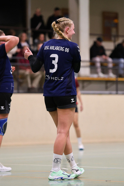 Handball I Damen I Saison 2025-2026 I Verbandsliga Süd I HSG Kalkberg 06 - MTV Dänischenhagen I 14.12.2025.87 | Franziska Hänisch (3, HSG Kalkberg 06) - Realisiert mit Pictrs.com