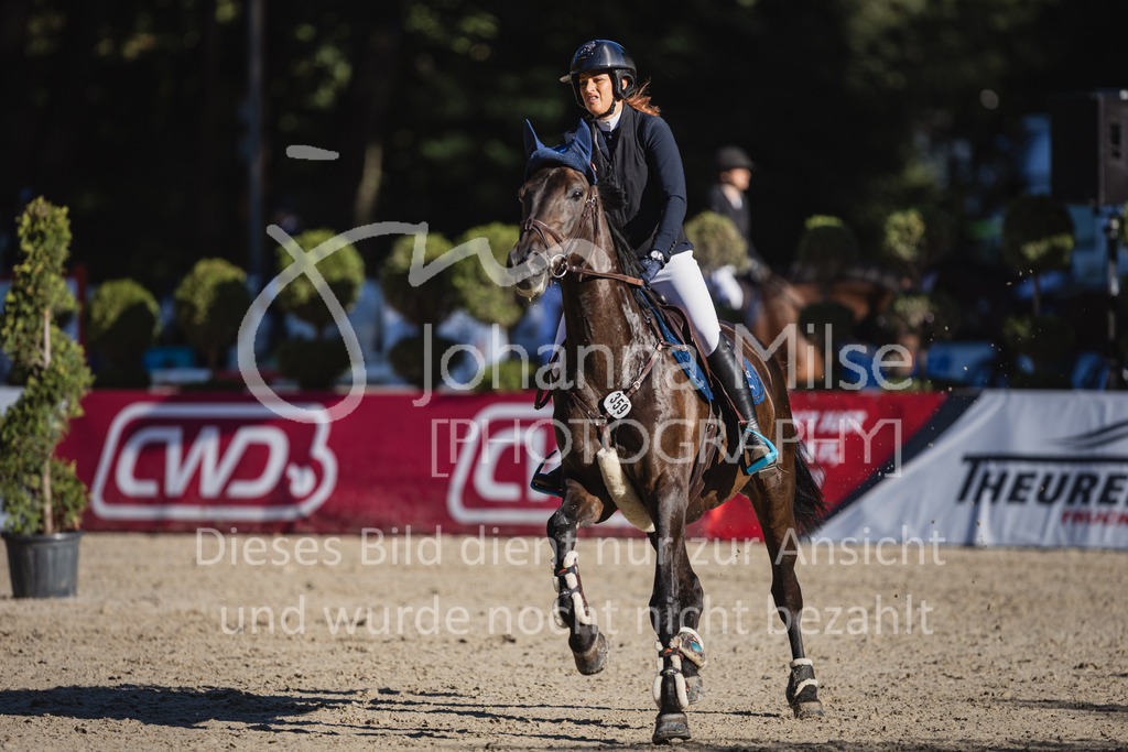 230908_OWLCh_AmateurS-148 | Deine schönsten Turniermomente als professionelle Fotos! Entdecke hochwertige Pferdesport-Fotografie im Online-Shop. Jetzt Fotos finden & bestellen!