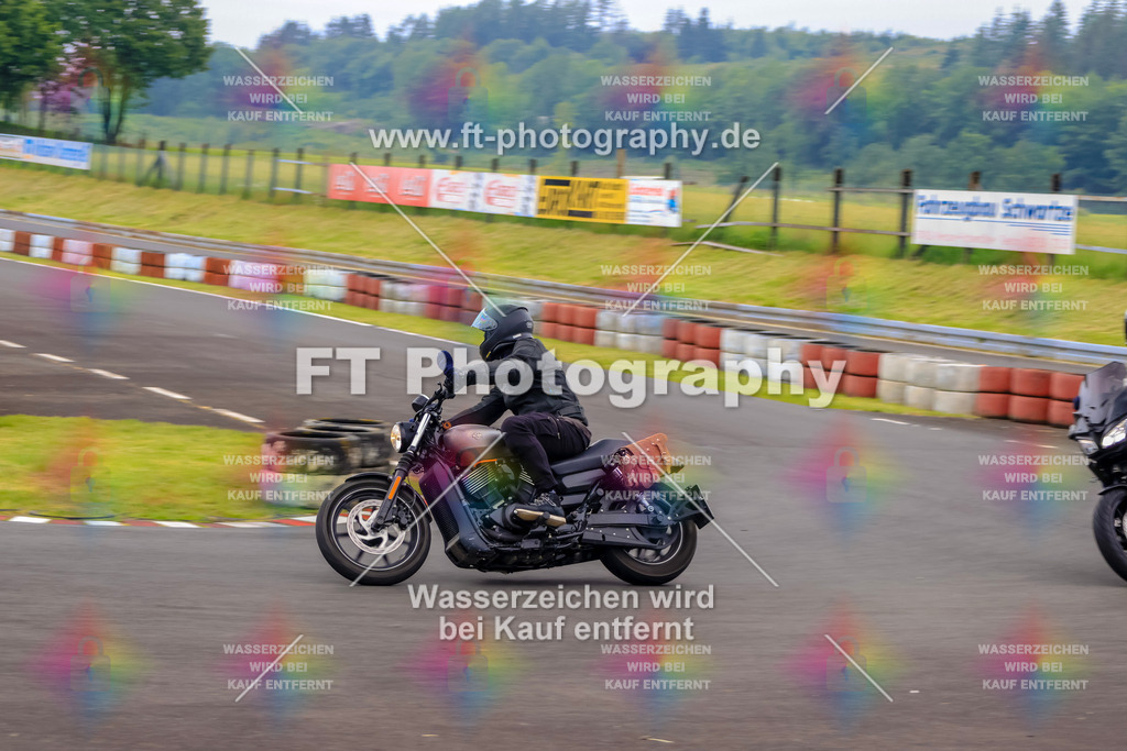 OBK-5669 | Hier findet Ihr Bilder von Touristenfahrten auf der Nürburgring Nordschleife oder von anderen Veranstaltungen die ich besucht habe. Viel Spass beim Durch Schauen 